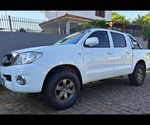 Toyota HILUX 2.5 STD 4X4 CD 16V TURBO DIESEL 4P MANUAL