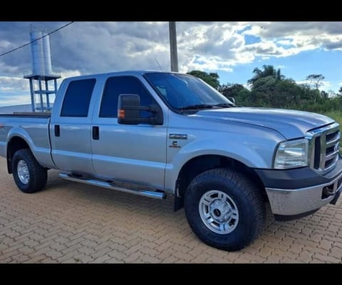 Ford F-250 3.9 XLT MAX POWER 4X4 CD DIESEL 4P MANUAL