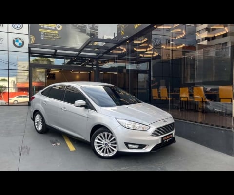 FORD FOCUS Fastback TIT./T.PLUS 2.0 Flex Aut.