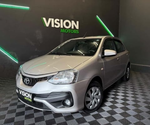 Toyota Etios XS 1.5 Câmbio Manual - Prata - 2017/2018