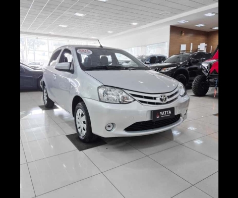 Toyota ETIOS 1.3 X 16V FLEX 4P MANUAL