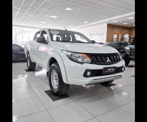 Mitsubishi L200 TRITON 2.4 16V TURBO DIESEL GL CD 4X4 MANUAL