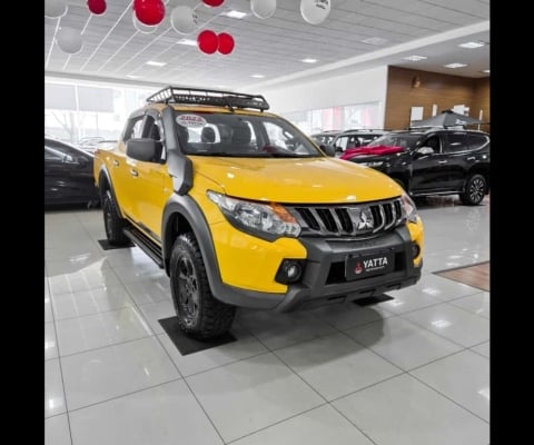 Mitsubishi L200 TRITON 2.4 16V TURBO DIESEL SAVANA GLS CD 4X4 AUTOMÁTICO