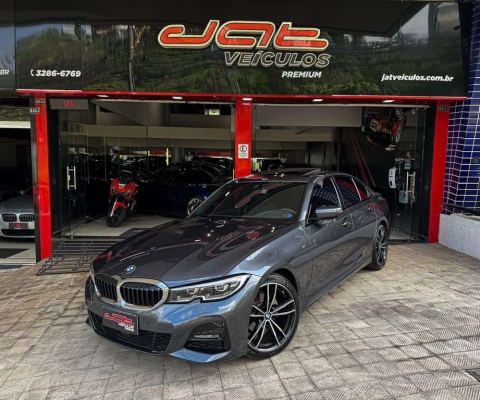 BMW 320i 2.0 TB M Sport A.Flex/M.Sport 4p  - Cinza - 2021/2022