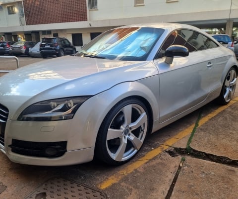 AUDI TT à venda.