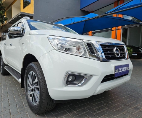 Nissan Frontier LE