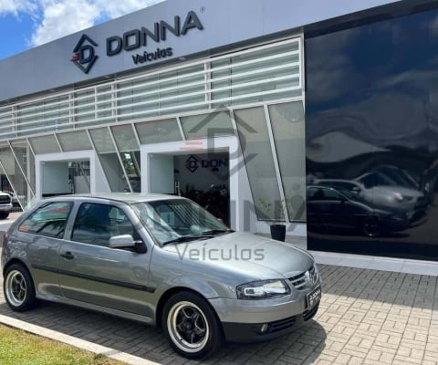 Volkswagen Gol 1.0 Plus 8v 2p  - Cinza - 2005/2006