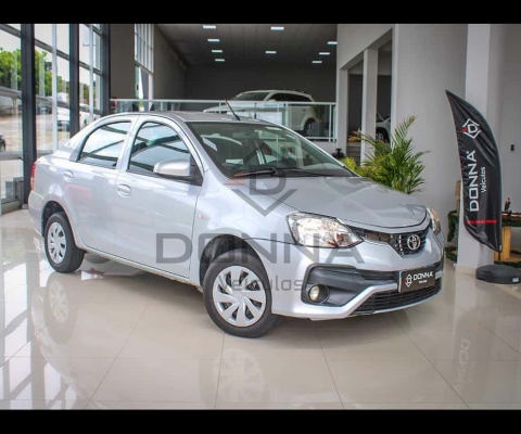 Toyota Etios X Sedan 1.5 Flex 16V 4p Aut.  - Prata - 2017/2018