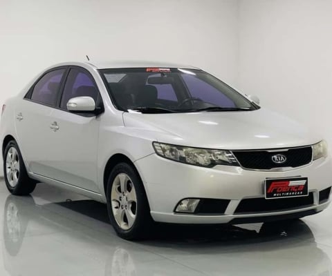 KIA CERATO EX2 1. 6L 2010