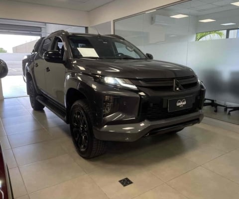 Mitsubishi L200 triton 2022 2.4 16v turbo diesel sport hpe-s cd 4p 4x4 automático