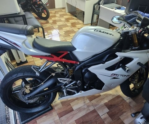 Triumph  Daytona  675 R ano 2007 