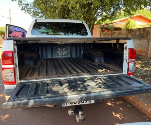 TOYOTA HILUX à venda.