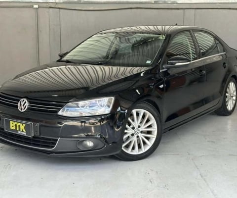 VOLKSWAGEN JETTA 2.0T 2014