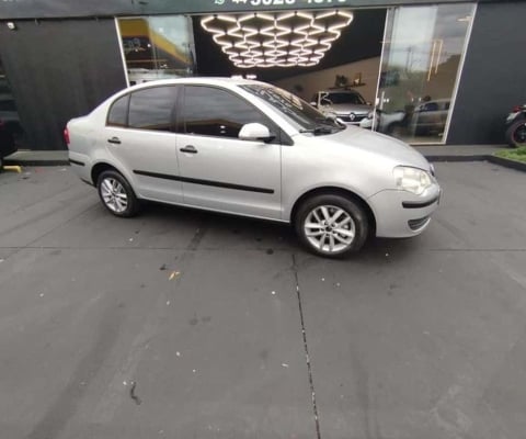 VOLKSWAGEN POLO SEDAN 1.6 2010