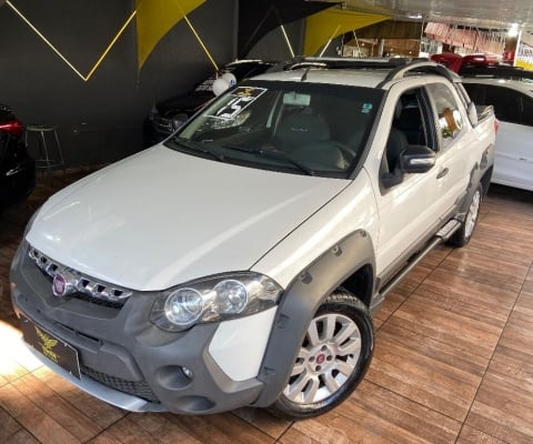 Fiat Strada 1.8 Adventure CD 3 portas 2015 Muito Nova !! 