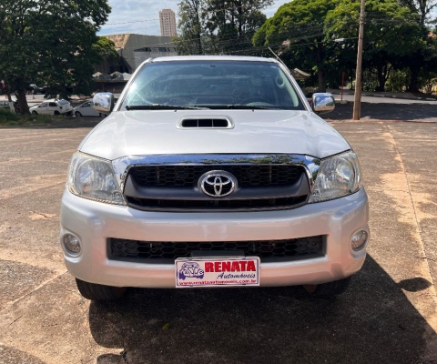 Toyota Hilux CD SRV 4x4 3.0 Turbo 2011 Diesel Automática