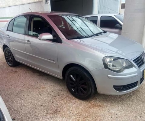 VOLKSWAGEN POLO SEDAN 1.6 COMFOR 2010