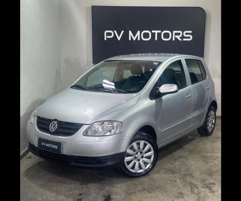 Volkswagen Fox W/ 1.0 - Prata - 2009/2010