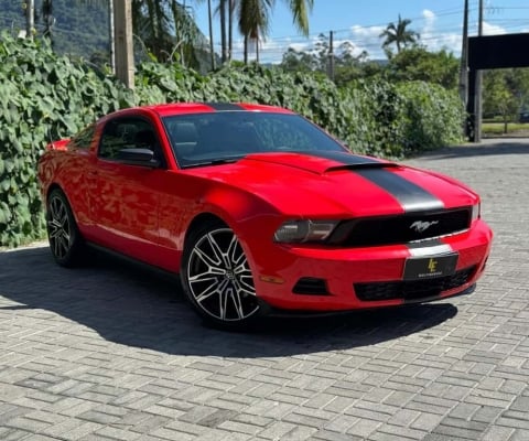 Ford Mustang COUPE  - Vermelha - 2011/2012