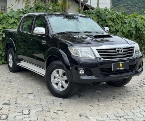 Toyota Hilux CD SRV 3.0 4x4 Aut. - Preta - 2014/2014