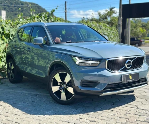 Volvo XC40 T-5 MOMENTUM 2.0 252cv AWD  - Cinza - 2019/2020