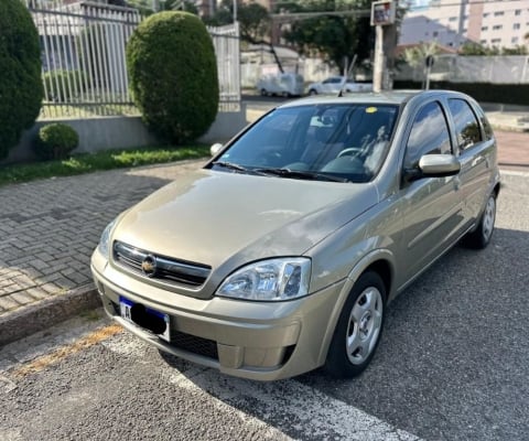 27.900,00 / CORSA PREMIUM 1.4 2010 BEGE c/ DIREÇAO HIDRAULICA