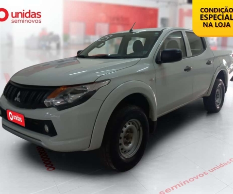 Mitsubishi L200 triton 2023 2.4 sport gl 4x4 mt 4p ar dh 4x4