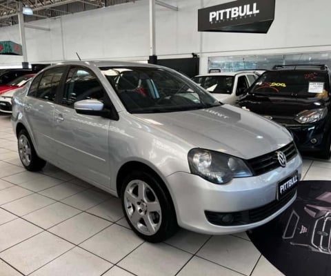 VOLKSWAGEN POLO SEDAN 1.6 2013