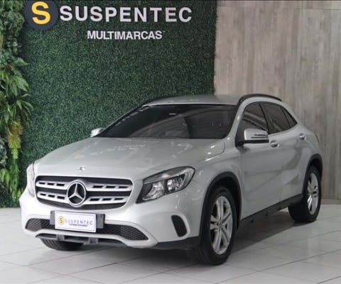 MERCEDES-BENZ GLA 200 1.6 CGI Style 7g-dct - 2017/2018