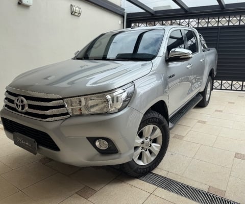 TOYOTA HILUX 4X4 TURBO DIESEL AUTOMÁTICO 2016