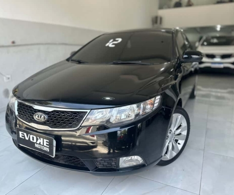 Kia Cerato 2012 1.6 sx3 16v gasolina 4p automático