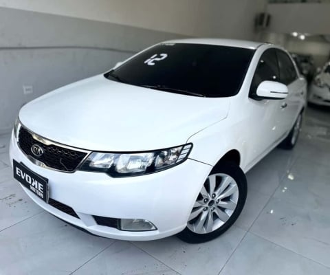 Kia Cerato 2012 1.6 sx3 16v gasolina 4p automático