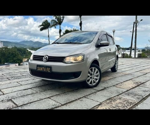 Volkswagen Fox W/ 1.0 GII - Prata - 2011/2011