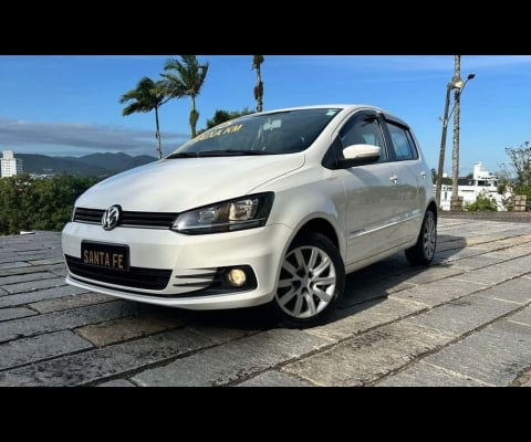 Volkswagen Fox NOVO FOX CL MA - Branca - 2014/2015