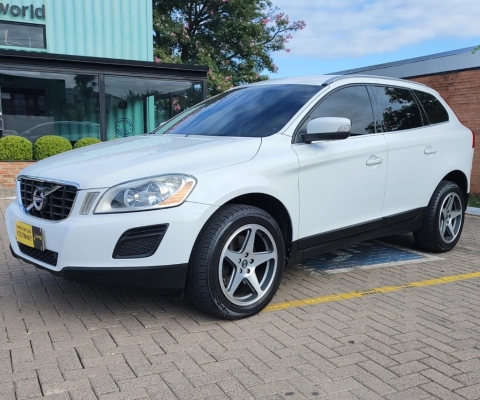 volvo xc60 t5 interior claro