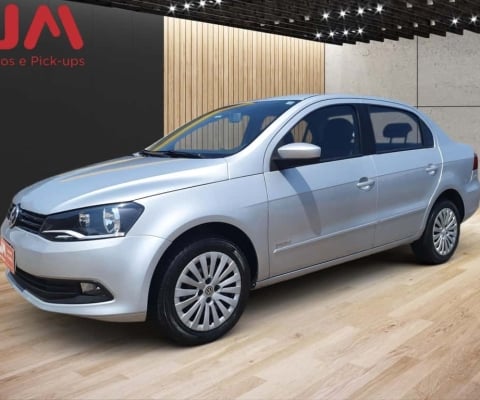 Volkswagen Voyage 1.0 City Mi Total Flex 8V 4p - Prata - 2013/2014