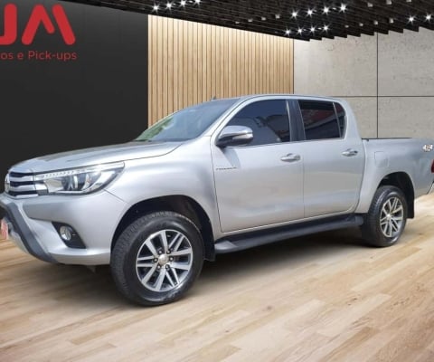 Toyota Hilux CD SRX 4x4 2.8 TDI 16V Diesel Aut.  - Prata - 2017/2017