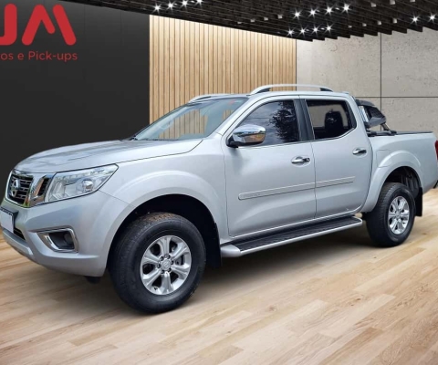 Nissan Frontier LE CD 4x4 2.3 Bi-TB Diesel Aut.  - Prata - 2017/2017