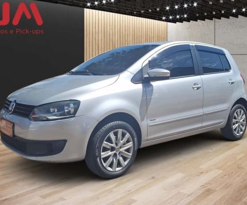 Volkswagen Fox 1.6 Mi Total Flex 8V 5p  - Prata - 2012/2013