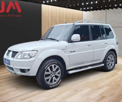 Mitsubishi Pajero TR4  2.0 Flex 16V 4x4 Aut.  - Branca - 2014/2015