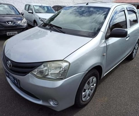 TOYOTA ETIOS 1.3 2010