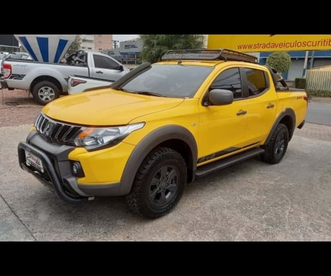 MITSUBISHI L200 TRITON 2.4 16V TURBO DIESEL SAVANA CD 4X4 AUTOMÁTICO