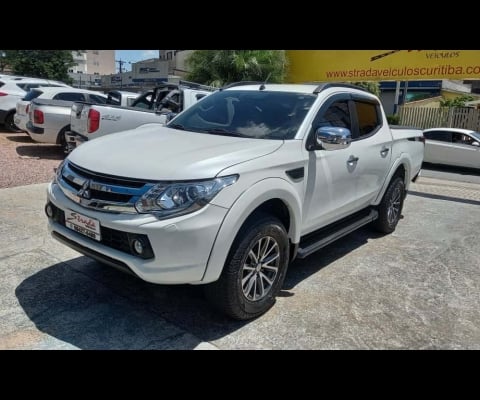 MITSUBISHI L200 TRITON 2.4 16V TURBO DIESEL SPORT HPE-S CD 4P 4X4 AUTOMÁTICO