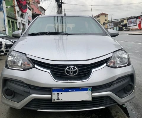 Toyota Etios Automatico Sedan