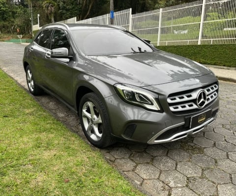 Mercedes GLA 200 Advance 2018 novíssima