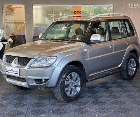 Mitsubishi Pajero TR4 FWD 2.0 Flex Auto. 2015