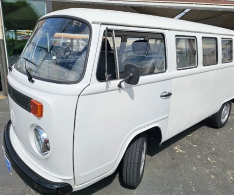 KOMBI 4 PNEU NOVOS