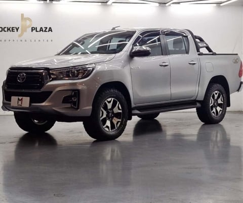 TOYOTA HILUX SRX 4X4 CD 2.8 DIESEL AUTOMÁTICO - 2019 - PRATA