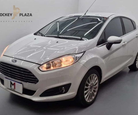 FORD FIESTA HATCH TITANIUM PLUS 1.6 FLEX AUTOMATIZADO - 2016 - BRANCO