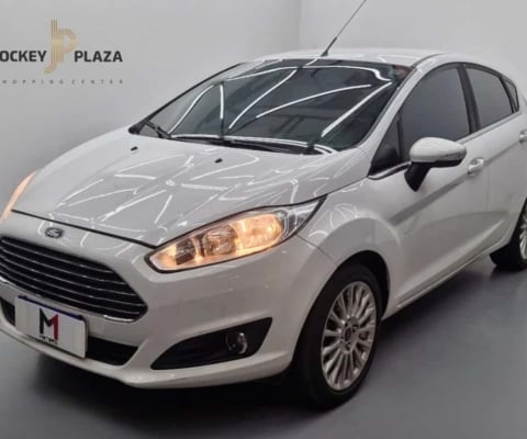 FORD FIESTA TITANIUM PLUS HATCH 1.6 FLEX POWERSHIFT - 2016 - BRANCO